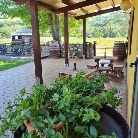 Vila Agri Rio Rio Salso Di Tavullia Exteriér fotografie